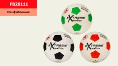 ЧП192149 Мяч футбольный FB20111 (30 шт) Extreme motion,№5,резиновый, 380 грамм, MIX 3 цвета, допол.: сетка+игла